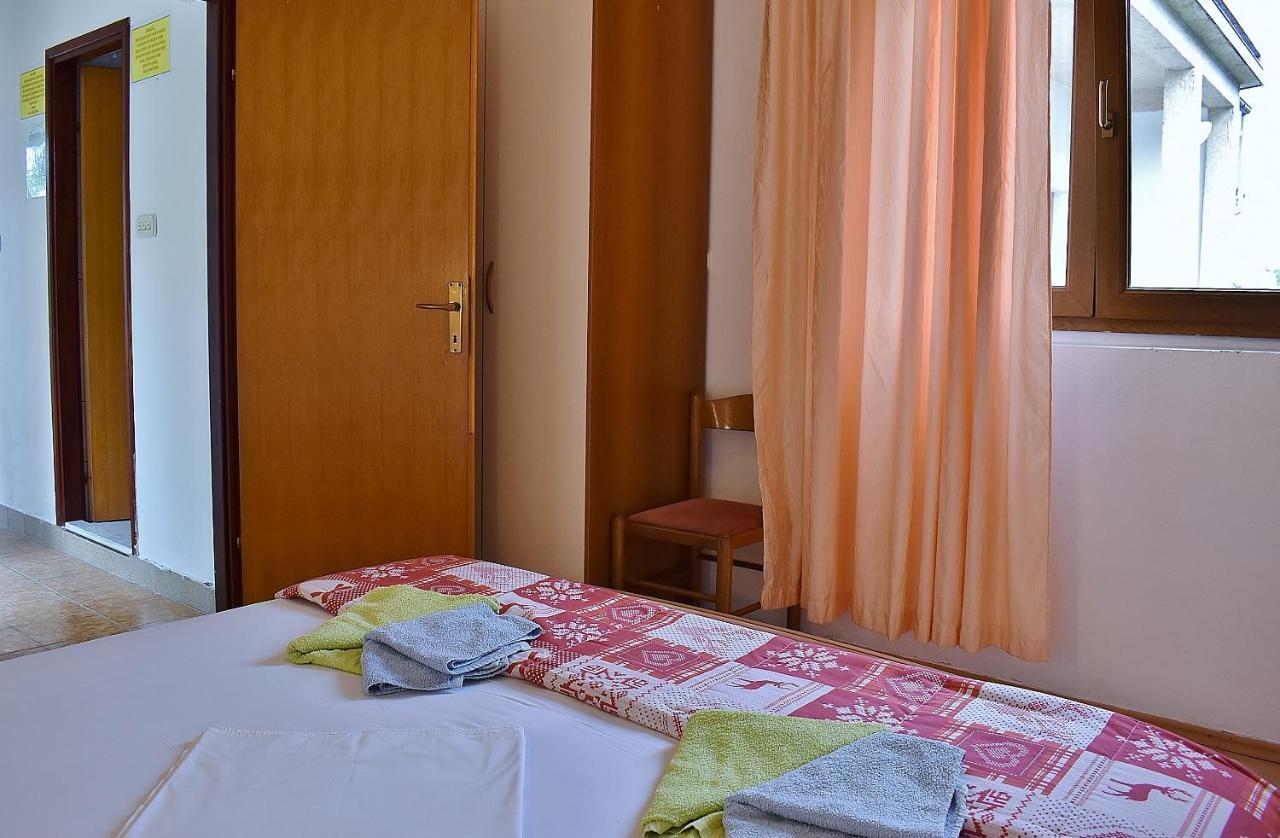 Apartament *